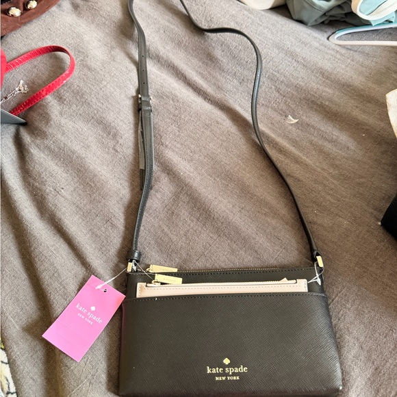 Kate Spade Black and Cream Wristlet - Picture 2 of 2